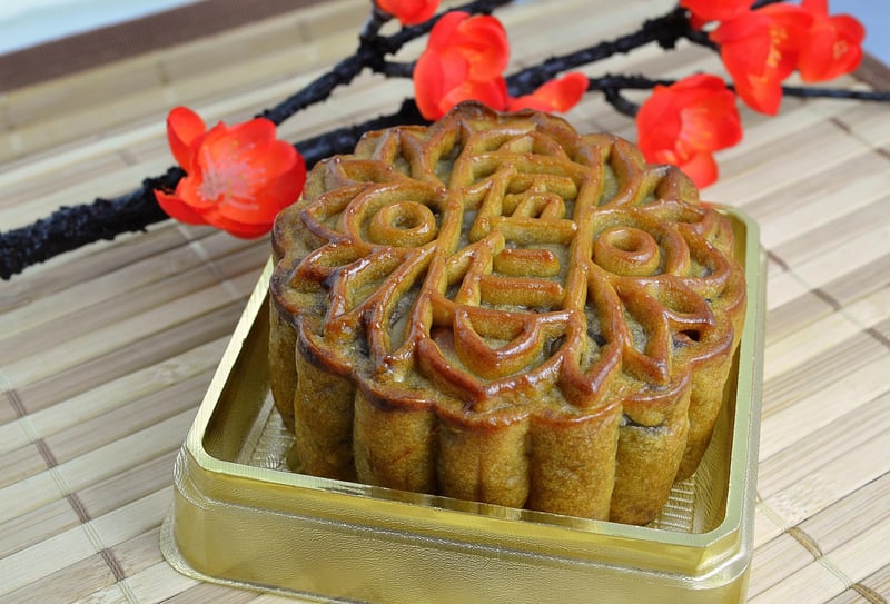 Mooncake Pops